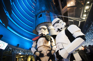 7 Storm Troopers